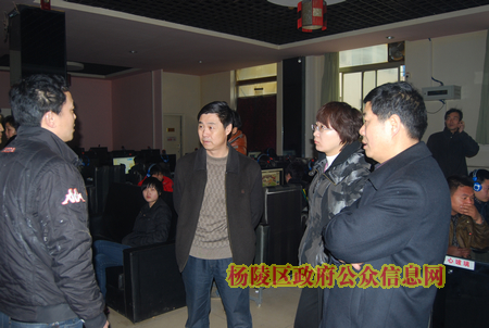 我区领导带队检查网吧和文化娱乐场所