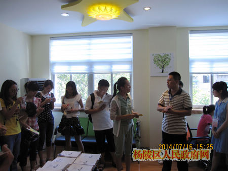 我区开展第四期公民代表走进区政府活动