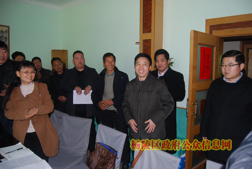 王宝平：政协委员要积极建言献策