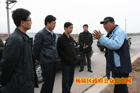 发动群众 组织群众 引导群众 集中整治农村环境卫生