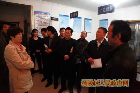 我区召开第一季度党建工作暨后进村集中整顿工作流动现场会