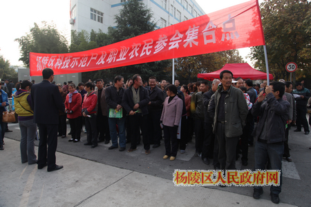 我区组织1600名职业农民免费参观农高会