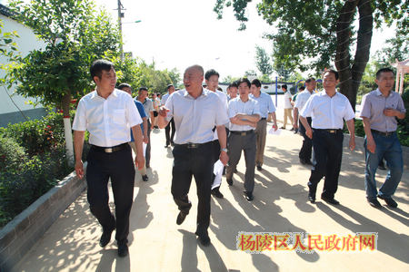 我区领导带队赴眉县考察学习农村环境卫生整治工作