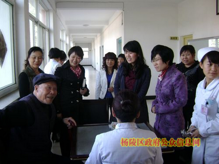 福利院里暖意融
