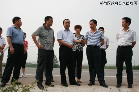 梁宏贤深入现代农业示范园区调研指导工作