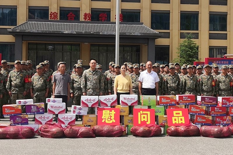 杨陵区组织慰问参加集训民兵